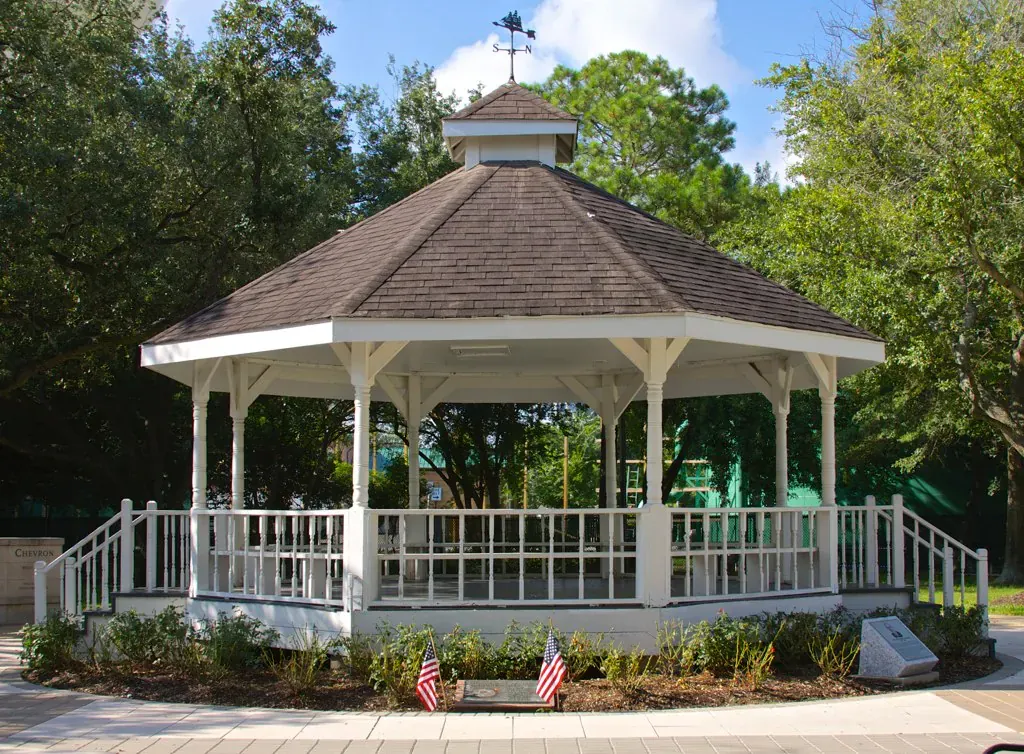 Gazebo surrounded by trees in a Bellaire park