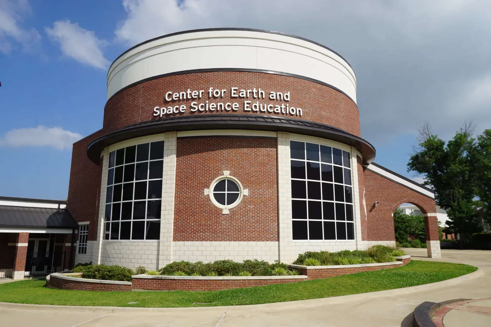 School building with a rounded entrance
